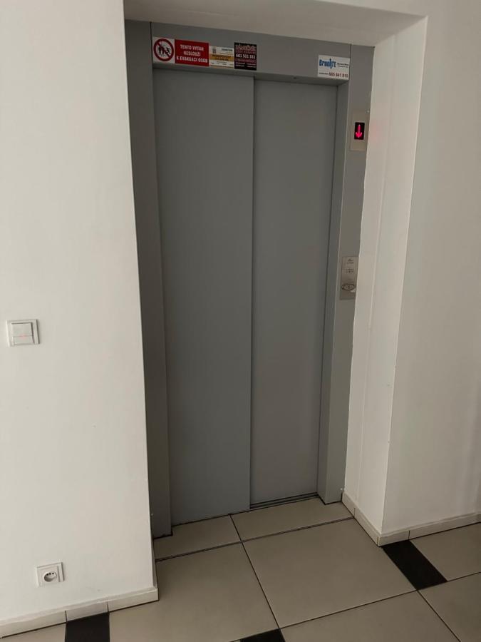 Apartments Spacilova Nearly Center Komarov Εξωτερικό φωτογραφία