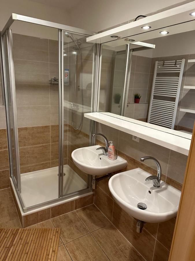 Apartments Spacilova Nearly Center Komarov Εξωτερικό φωτογραφία
